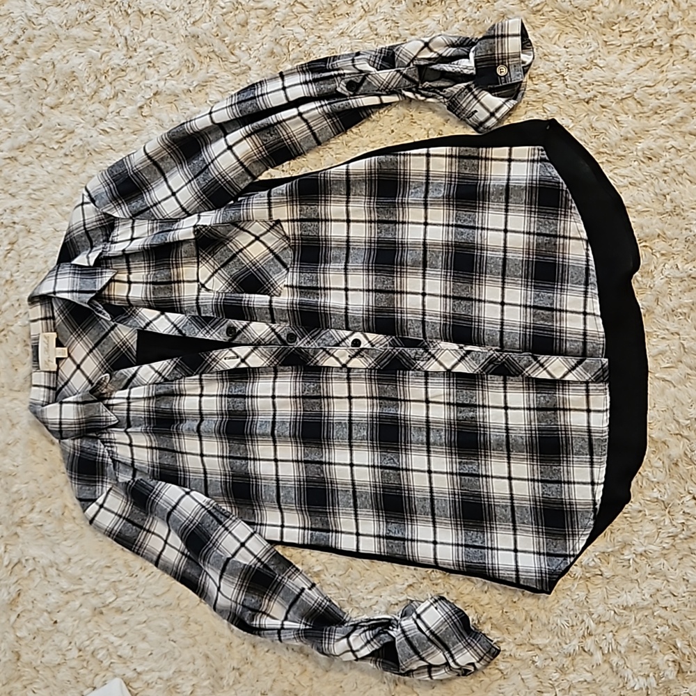 Plaid/flannel top